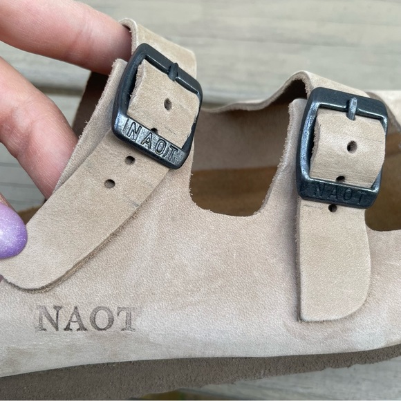 Naot Footwear Austin Sand Stone Suede Triple Strap Slide Sandals size 42 - Picture 12 of 14